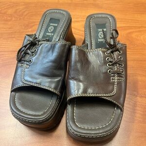 Vintage LEI Brown Leather Platform Sandals